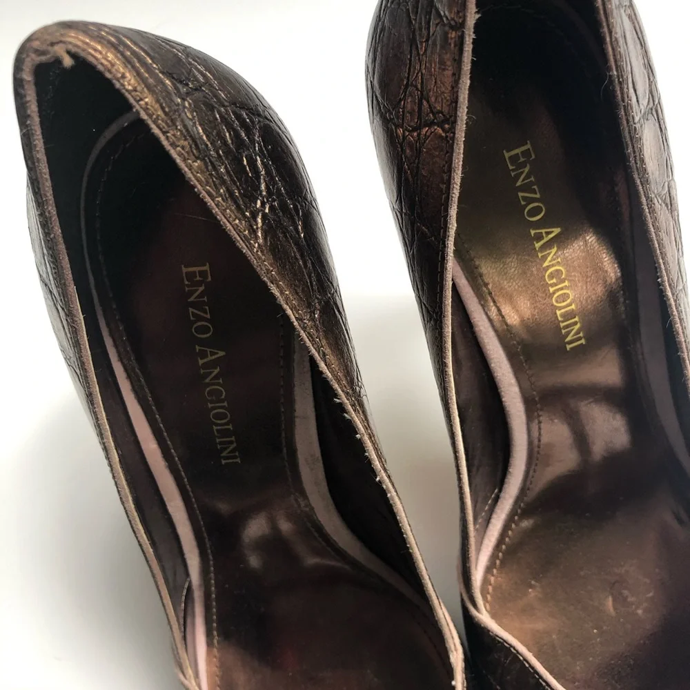 Enzo Angiolini bronze peep toe heels